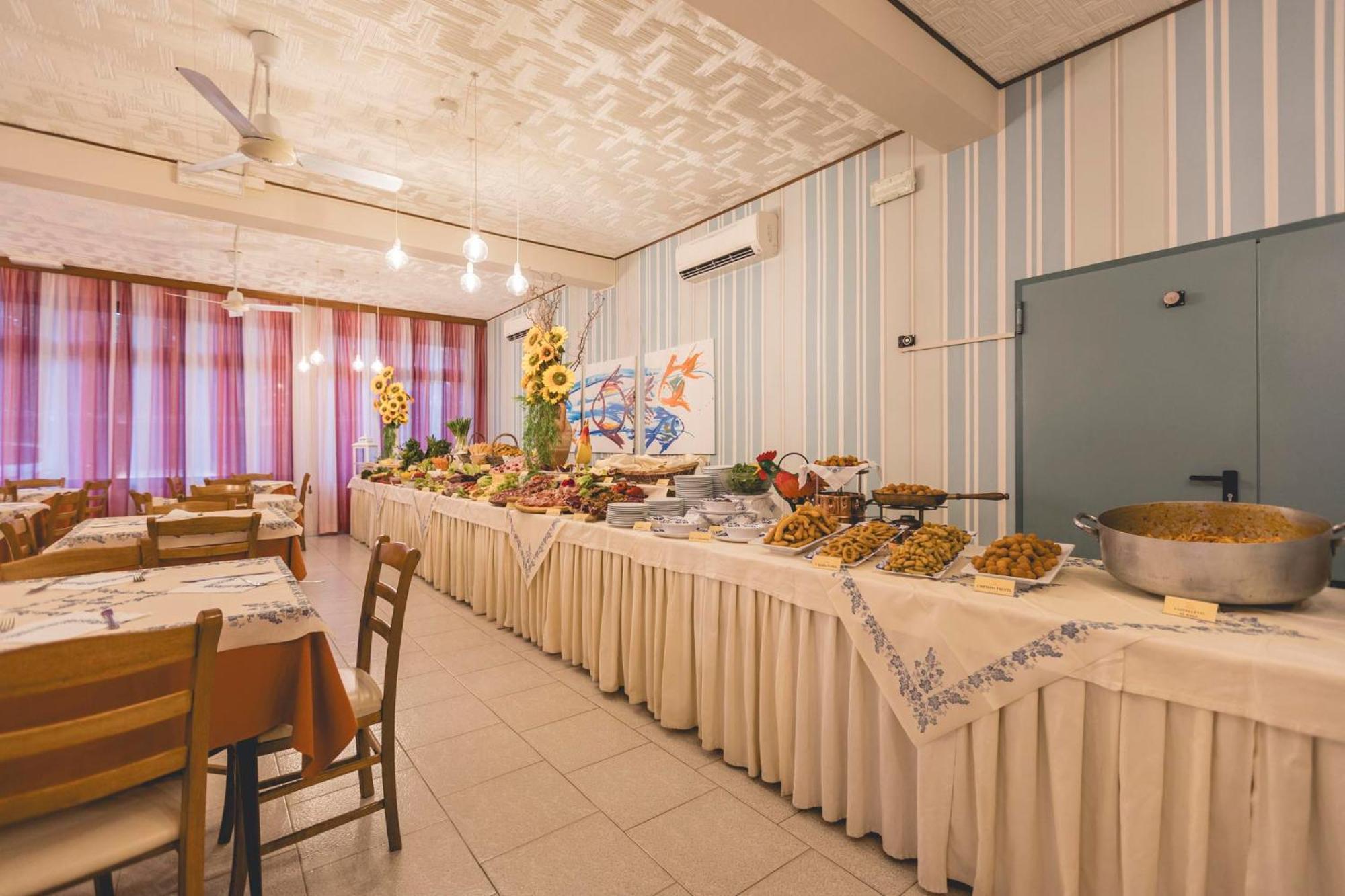 Hotel Stella Del Mare Червия Экстерьер фото
