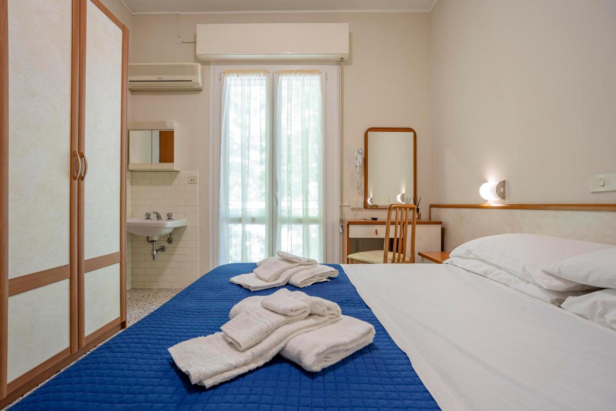 Hotel Stella Del Mare Червия Экстерьер фото
